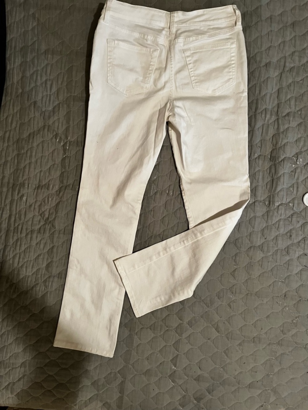 ST. JOHN'S BAY~WHITE STRAIGHT LEG JEANS~8 - Picture 4 of 6